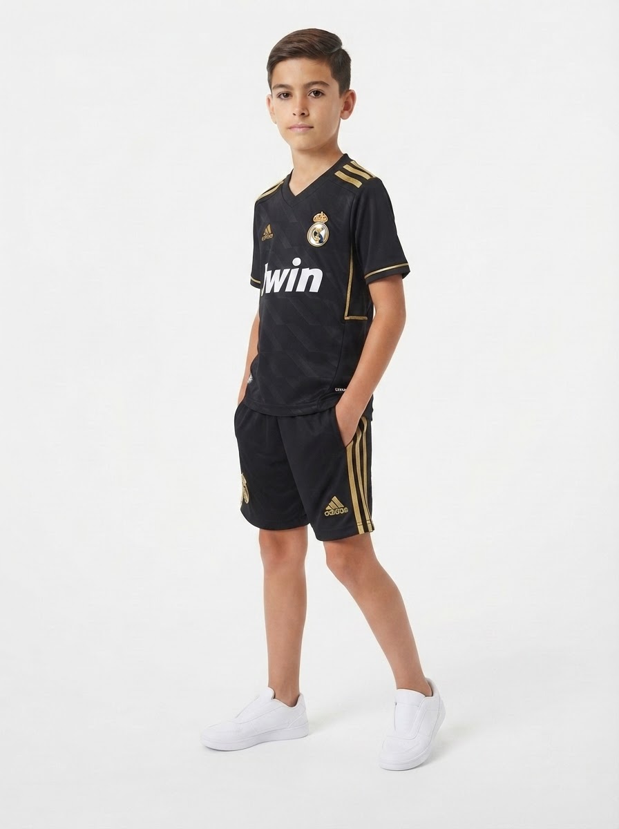Kit Kids Retro Real Madrid Away Jersey 2011/12