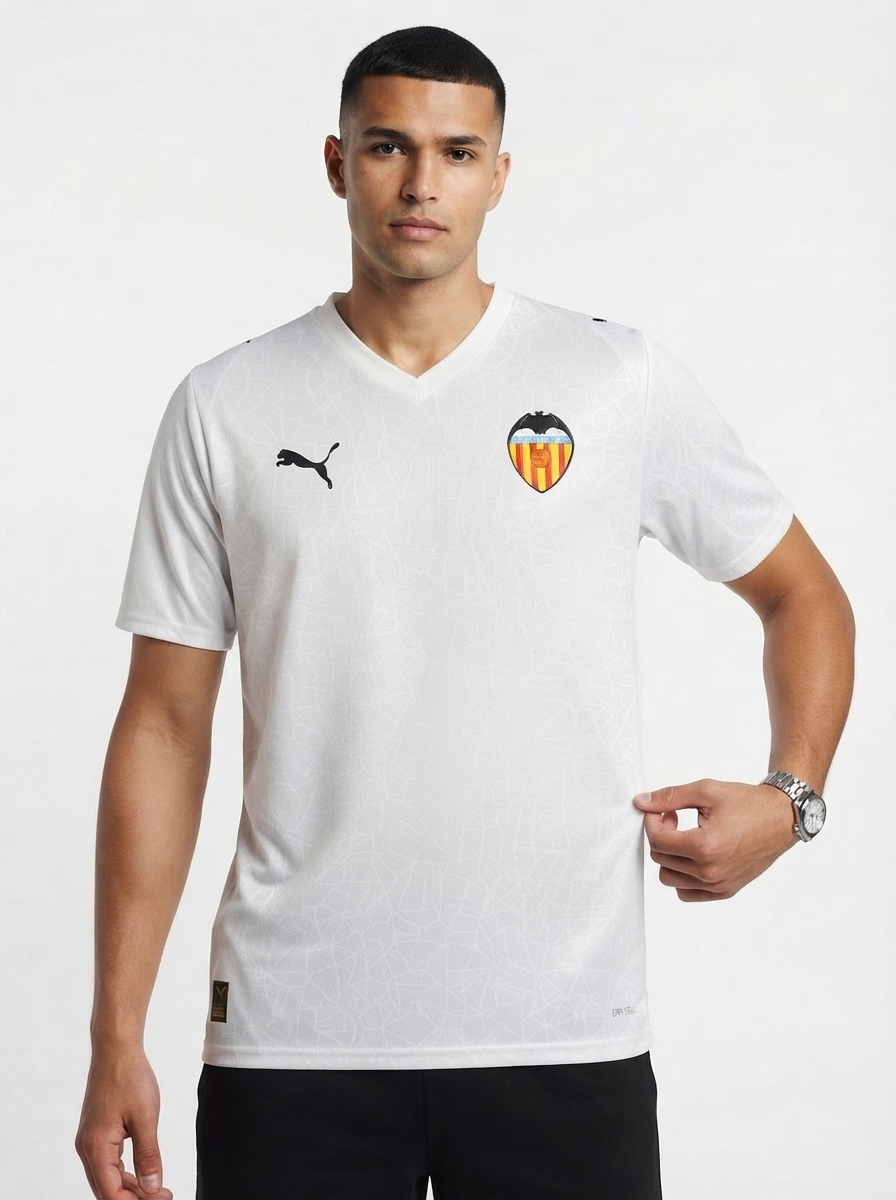 Valencia Home Fan Jersey 2025/26