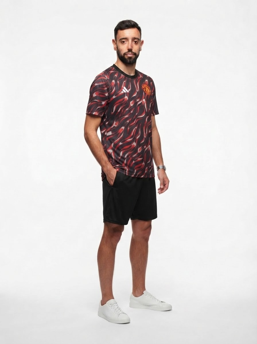 Manchester United 25/26 Training Jersey - Fan Version