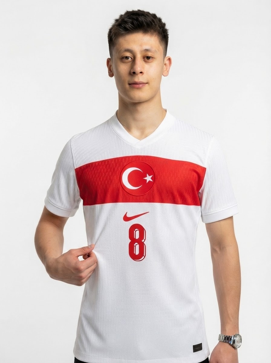 Turkey Arda Güler 8 Home Fan Jersey 2025/26