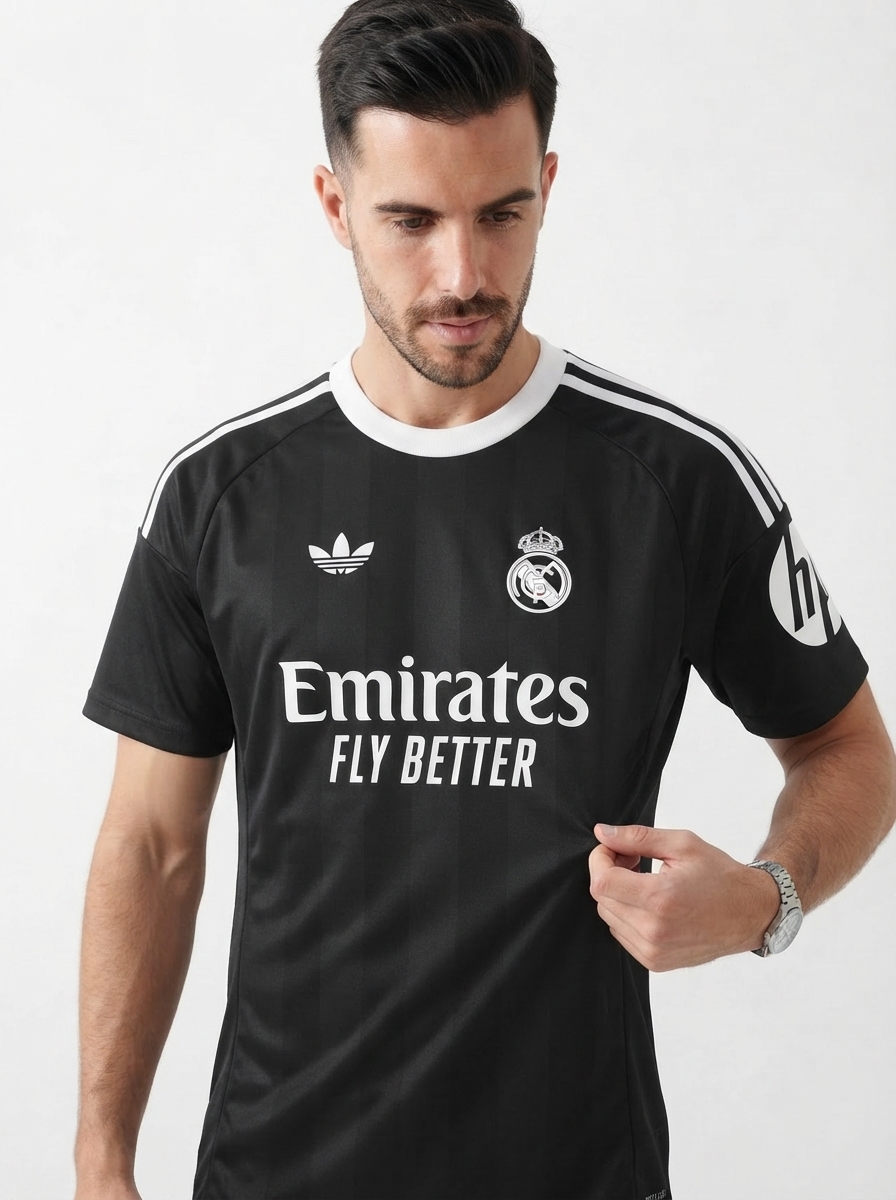 Real Madrid 2025/26 Training Jersey - Black